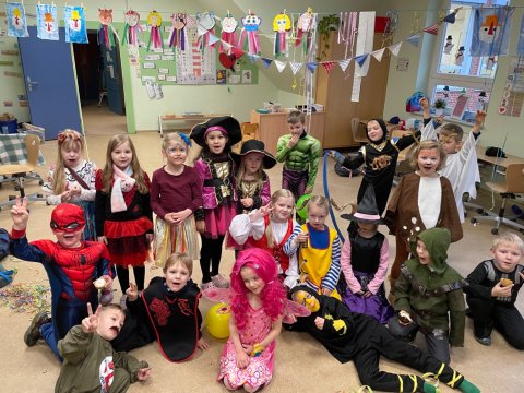 Wir feiern Karneval Bild 1